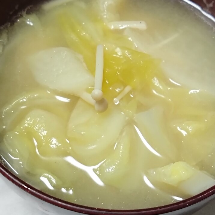 大根と白菜の味噌汁
